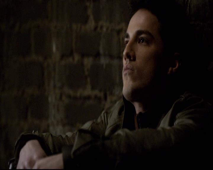 VampireDiariesWorld-dot-org_2x20TheLastDay1472.jpg