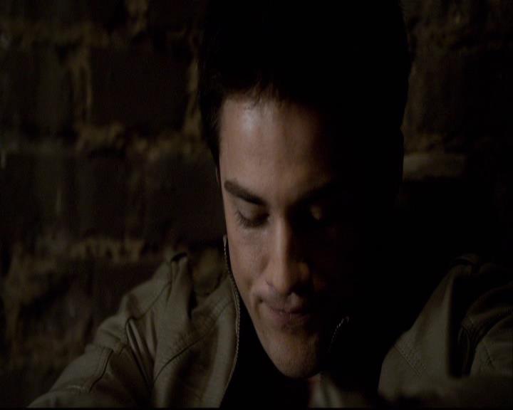 VampireDiariesWorld-dot-org_2x20TheLastDay1509.jpg