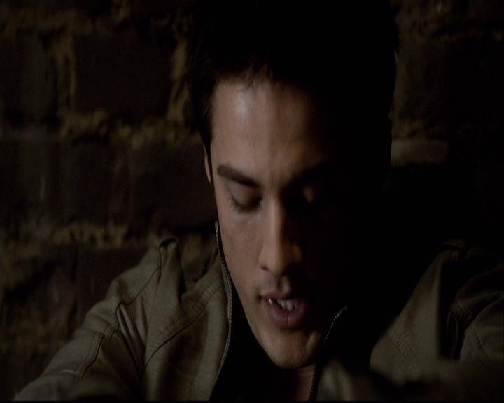 VampireDiariesWorld-dot-org_2x20TheLastDay1510.jpg