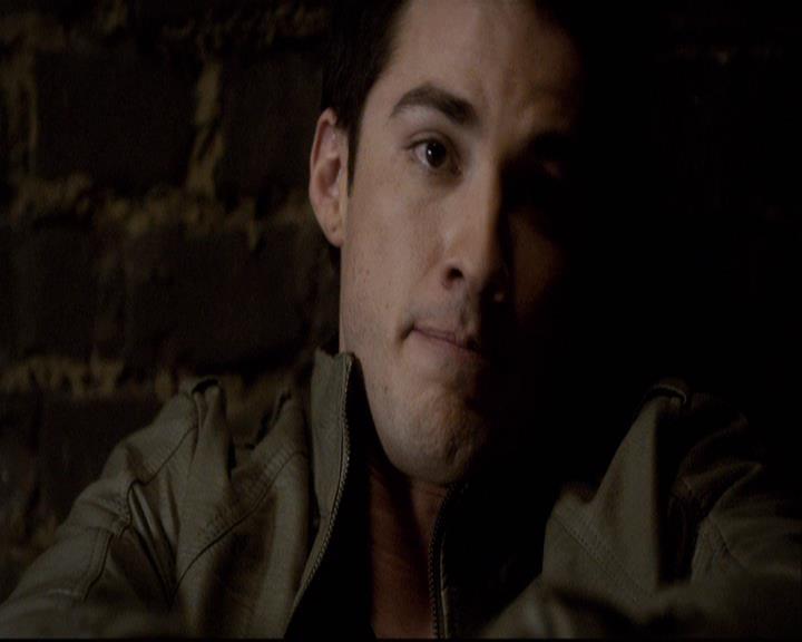 VampireDiariesWorld-dot-org_2x20TheLastDay1512.jpg