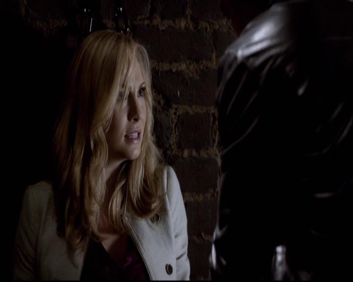 VampireDiariesWorld-dot-org_2x20TheLastDay1545.jpg