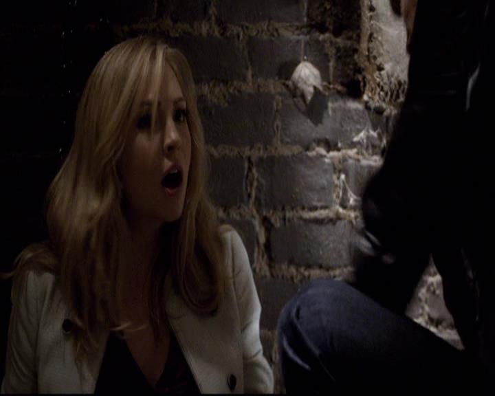 VampireDiariesWorld-dot-org_2x20TheLastDay1546.jpg