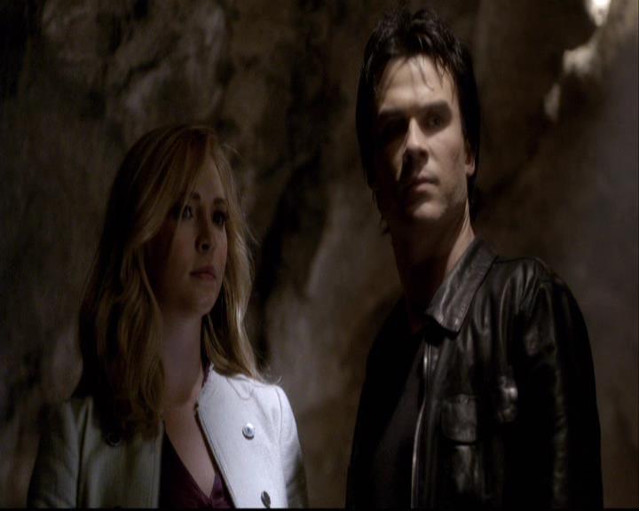 VampireDiariesWorld-dot-org_2x20TheLastDay1558.jpg