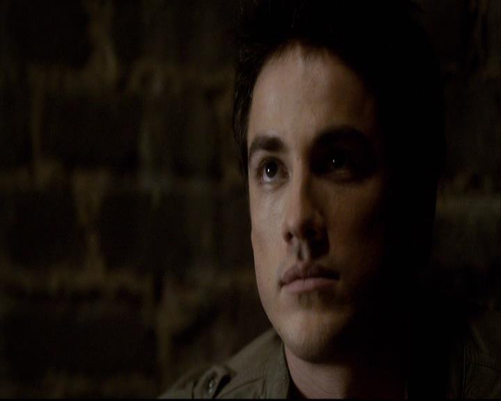 VampireDiariesWorld-dot-org_2x20TheLastDay1563.jpg