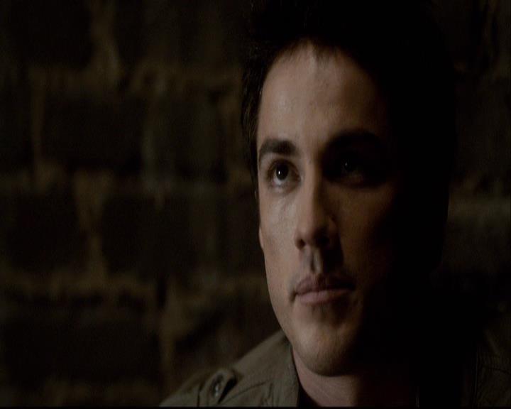 VampireDiariesWorld-dot-org_2x20TheLastDay1564.jpg