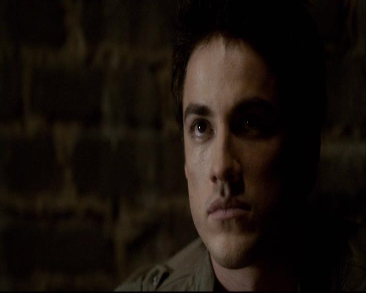 VampireDiariesWorld-dot-org_2x20TheLastDay1566.jpg