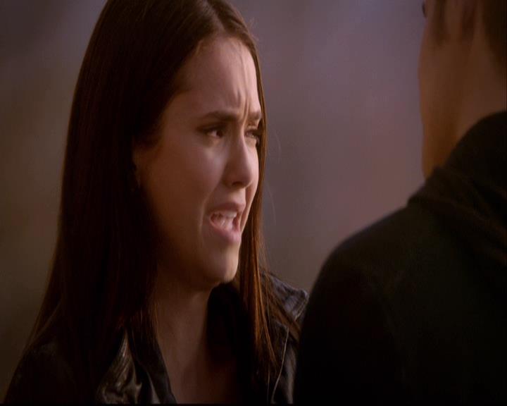 VampireDiariesWorld-dot-org_2x20TheLastDay1695.jpg