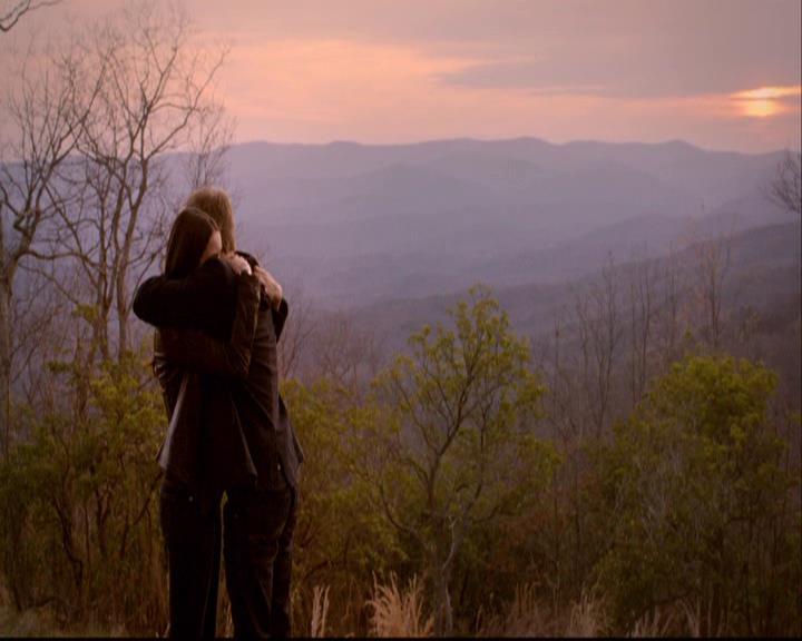 VampireDiariesWorld-dot-org_2x20TheLastDay1716.jpg