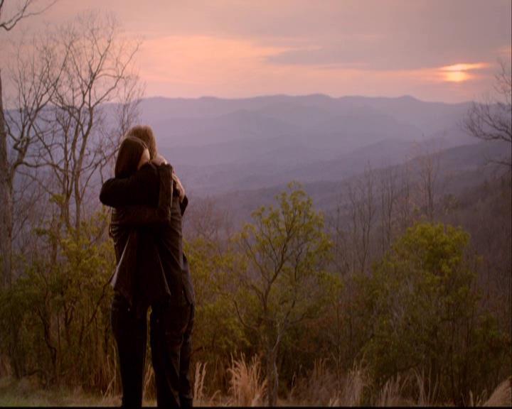 VampireDiariesWorld-dot-org_2x20TheLastDay1718.jpg