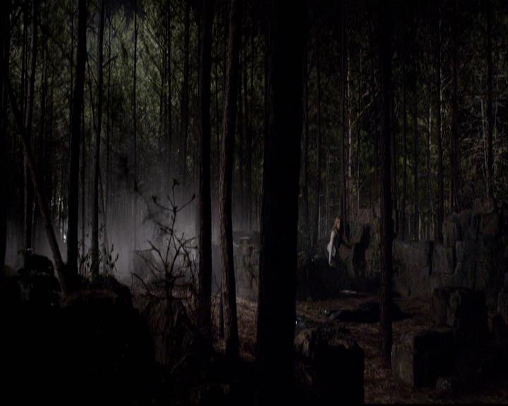 VampireDiariesWorld-dot-org_2x20TheLastDay1724.jpg