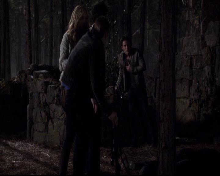 VampireDiariesWorld-dot-org_2x20TheLastDay1736.jpg