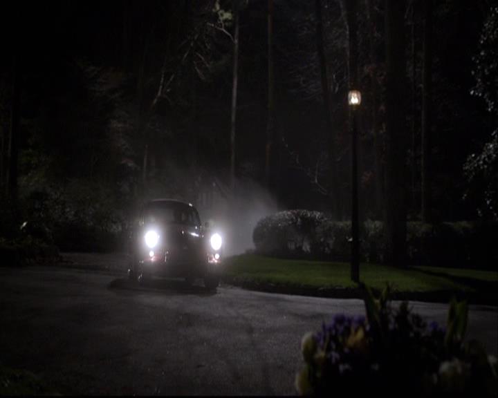 VampireDiariesWorld-dot-org_2x20TheLastDay1744.jpg