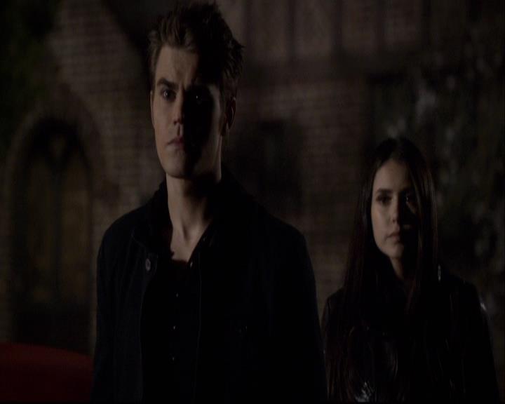 VampireDiariesWorld-dot-org_2x20TheLastDay1784.jpg