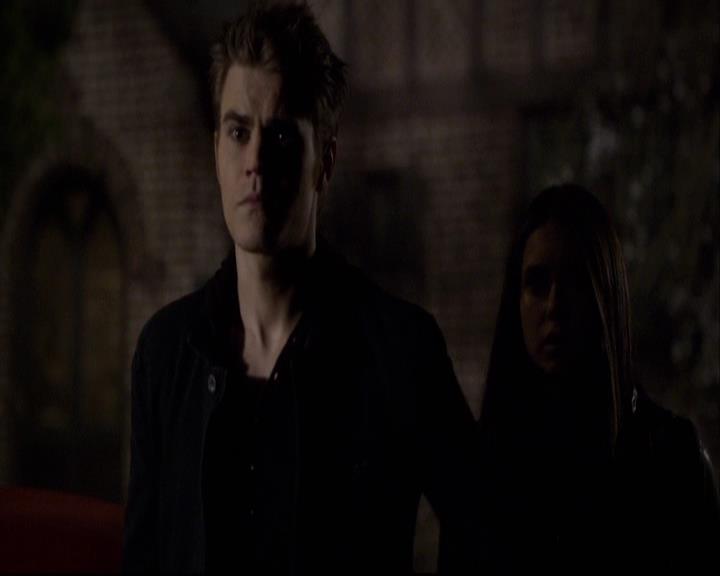 VampireDiariesWorld-dot-org_2x20TheLastDay1788.jpg