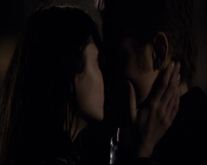VampireDiariesWorld-dot-org_2x20TheLastDay1817.jpg
