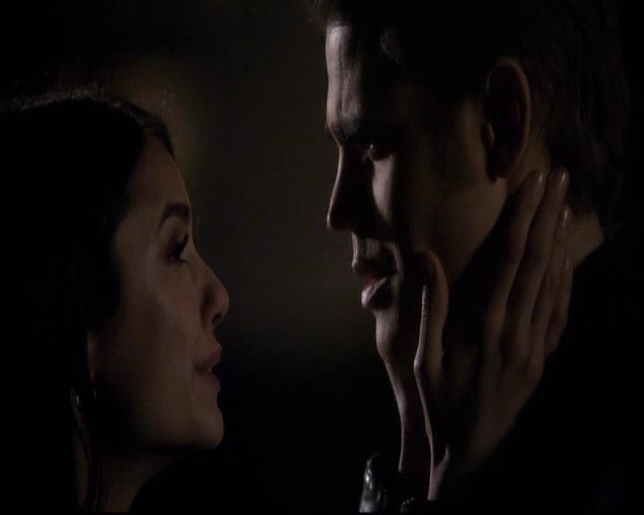 VampireDiariesWorld-dot-org_2x20TheLastDay1820.jpg