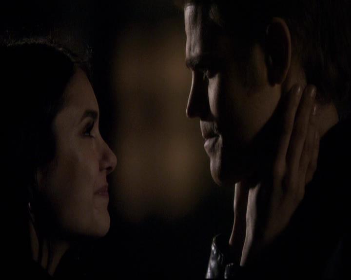 VampireDiariesWorld-dot-org_2x20TheLastDay1822.jpg