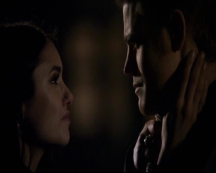 VampireDiariesWorld-dot-org_2x20TheLastDay1824.jpg