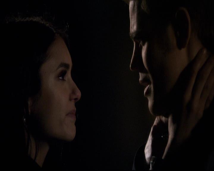 VampireDiariesWorld-dot-org_2x20TheLastDay1827.jpg