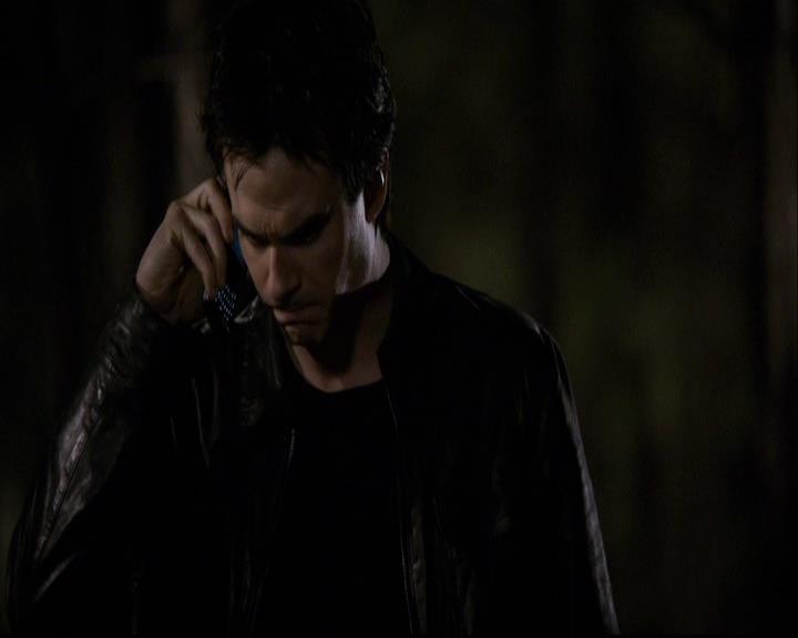 VampireDiariesWorld-dot-org_2x20TheLastDay1903.jpg