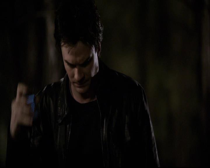 VampireDiariesWorld-dot-org_2x20TheLastDay1906.jpg