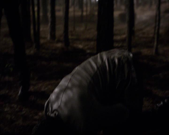 VampireDiariesWorld-dot-org_2x20TheLastDay1908.jpg