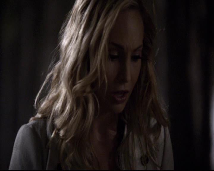 VampireDiariesWorld-dot-org_2x20TheLastDay1924.jpg