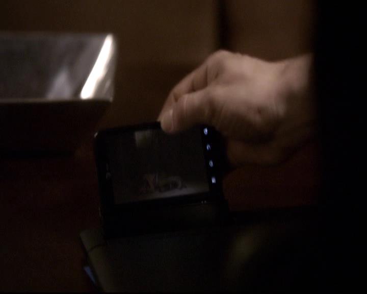 VampireDiariesWorld-dot-org_2x20TheLastDay1970.jpg