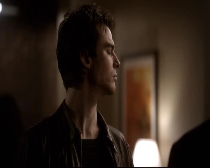 VampireDiariesWorld-dot-org_2x20TheLastDay2020.jpg