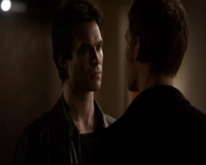 VampireDiariesWorld-dot-org_2x20TheLastDay2035.jpg