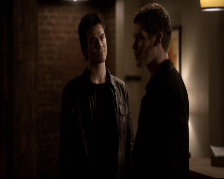VampireDiariesWorld-dot-org_2x20TheLastDay2038.jpg