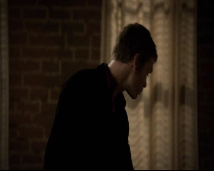 VampireDiariesWorld-dot-org_2x20TheLastDay2046.jpg