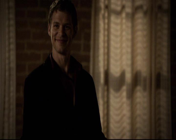 VampireDiariesWorld-dot-org_2x20TheLastDay2050.jpg