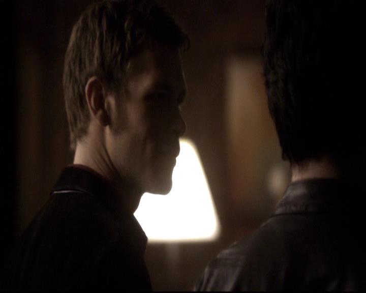 VampireDiariesWorld-dot-org_2x20TheLastDay2081.jpg