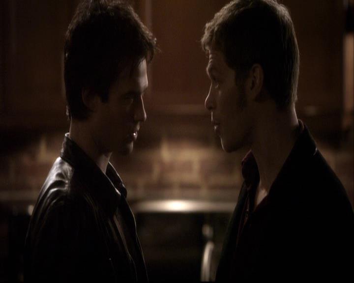 VampireDiariesWorld-dot-org_2x20TheLastDay2089.jpg