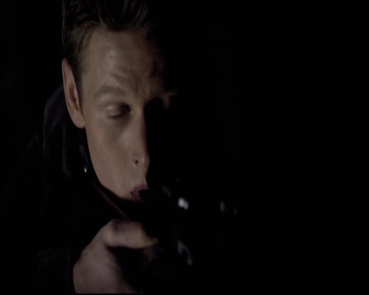 VampireDiariesWorld-dot-org_2x20TheLastDay2135.jpg