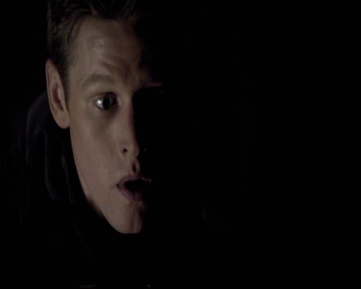 VampireDiariesWorld-dot-org_2x20TheLastDay2136.jpg