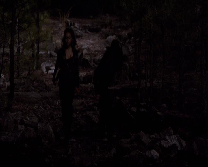 VampireDiariesWorld-dot-org_2x20TheLastDay2198.jpg