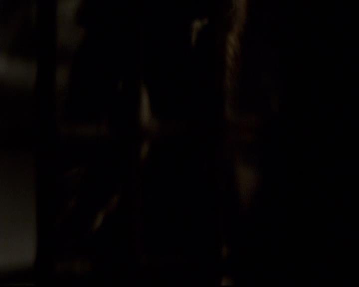 VampireDiariesWorld-dot-org_2x21TheSunAlsoRises0003.jpg