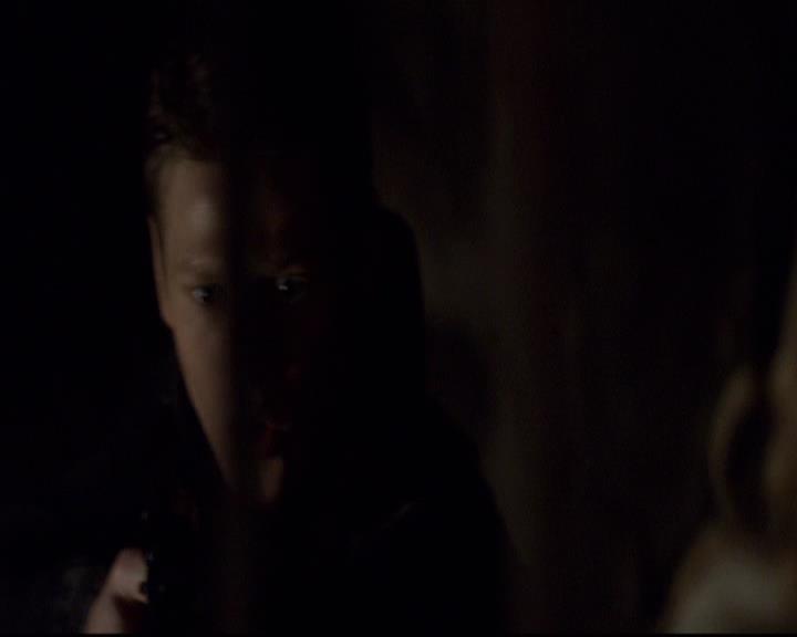 VampireDiariesWorld-dot-org_2x21TheSunAlsoRises0012.jpg