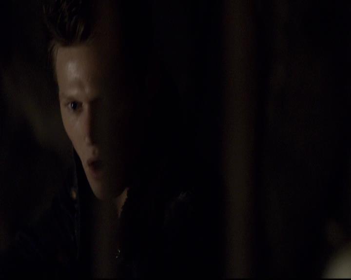 VampireDiariesWorld-dot-org_2x21TheSunAlsoRises0026.jpg