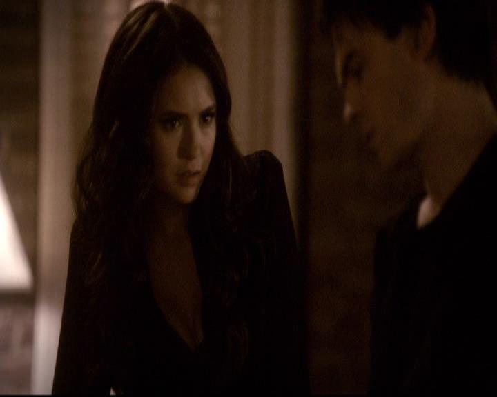 VampireDiariesWorld-dot-org_2x21TheSunAlsoRises0050.jpg