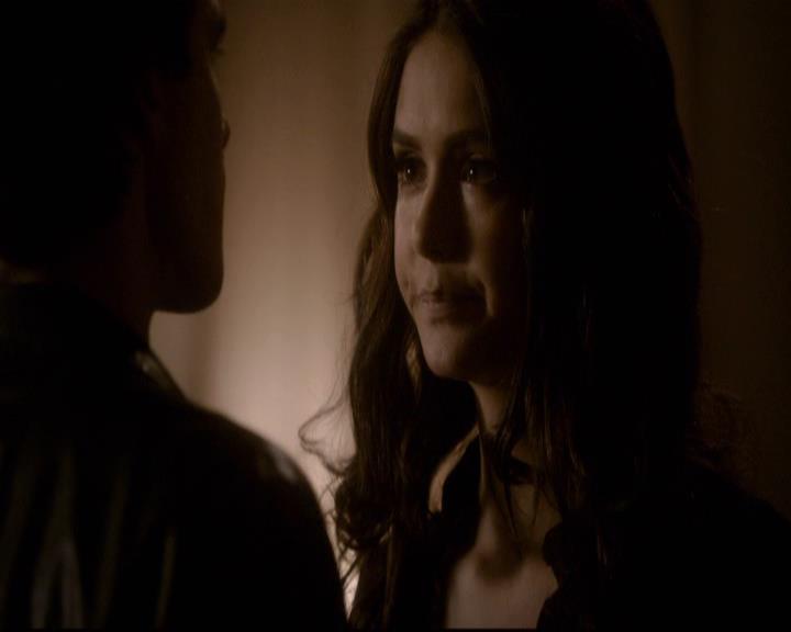 VampireDiariesWorld-dot-org_2x21TheSunAlsoRises0089.jpg