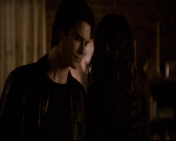 VampireDiariesWorld-dot-org_2x21TheSunAlsoRises0093.jpg