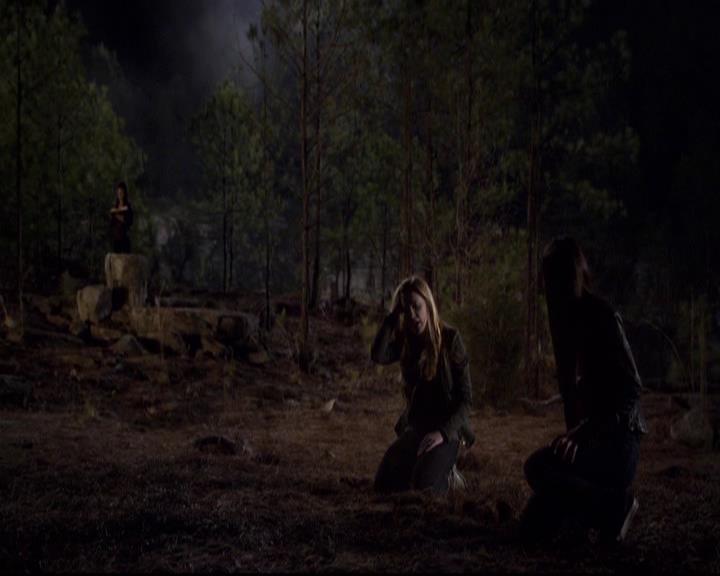 VampireDiariesWorld-dot-org_2x21TheSunAlsoRises0114.jpg