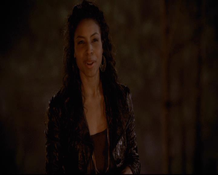 VampireDiariesWorld-dot-org_2x21TheSunAlsoRises0189.jpg