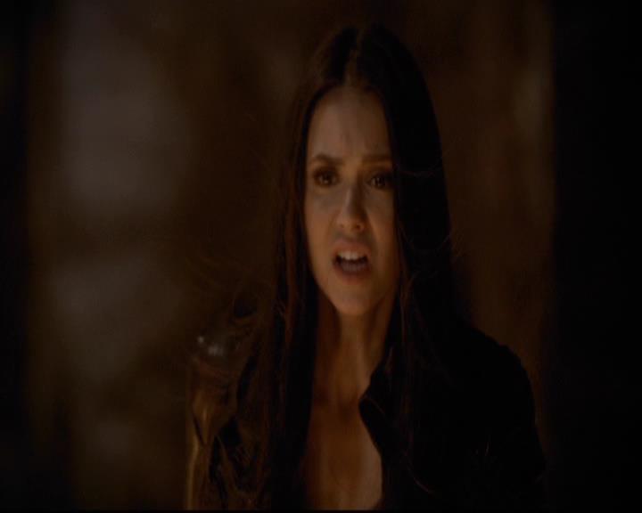 VampireDiariesWorld-dot-org_2x21TheSunAlsoRises0218.jpg