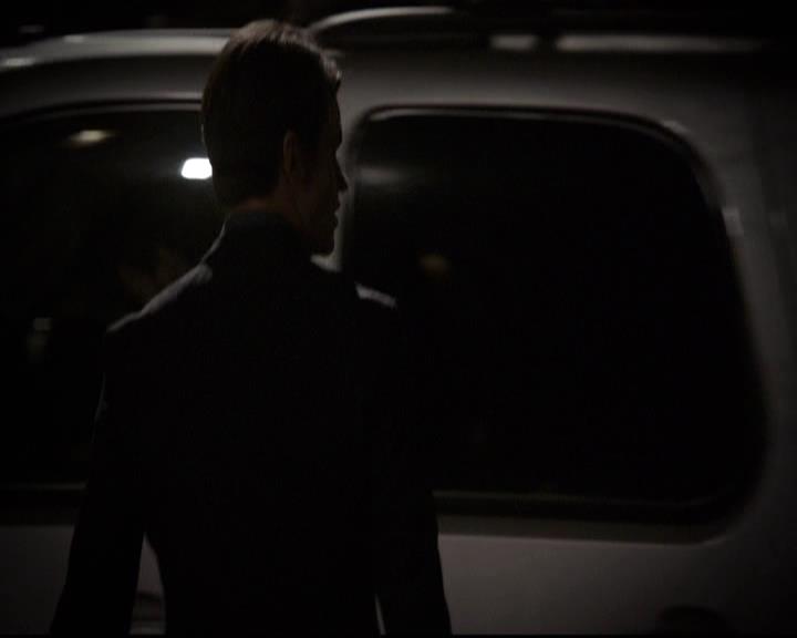 VampireDiariesWorld-dot-org_2x21TheSunAlsoRises0265.jpg