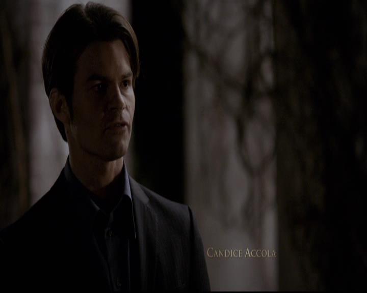 VampireDiariesWorld-dot-org_2x21TheSunAlsoRises0279.jpg