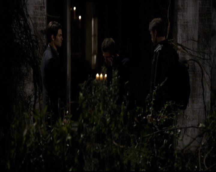 VampireDiariesWorld-dot-org_2x21TheSunAlsoRises0288.jpg